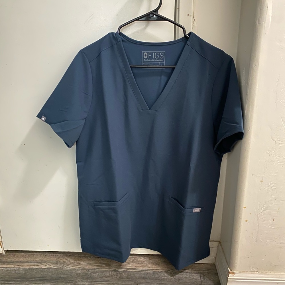 Dark Harbor NWT scrubs set!